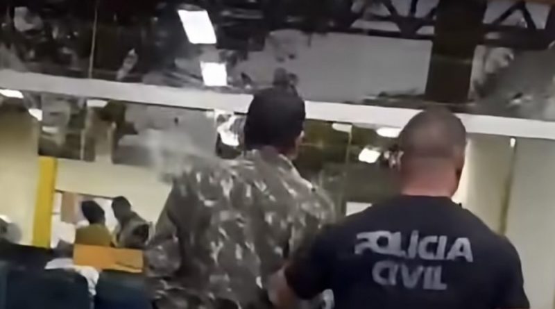Homem é preso por posse ilegal de arma de fogo em Magé