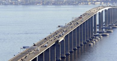 Passageiros são assaltados em ônibus na ponte Rio-Niterói