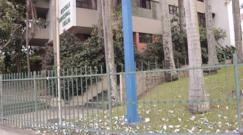 São Gonçalo inscreve para curso profissionalizante gratuito de auxiliar de eletricista