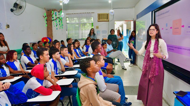 Escolas municipais Waldemiro José Pereira e Heliópolis ganham Sala Lilás