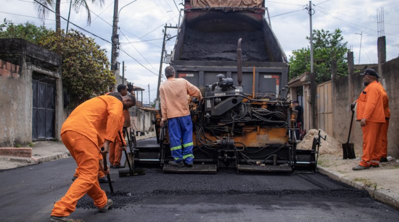 Itaboraí avança com pavimentação e iluminação de led no bairro BNH da Reta