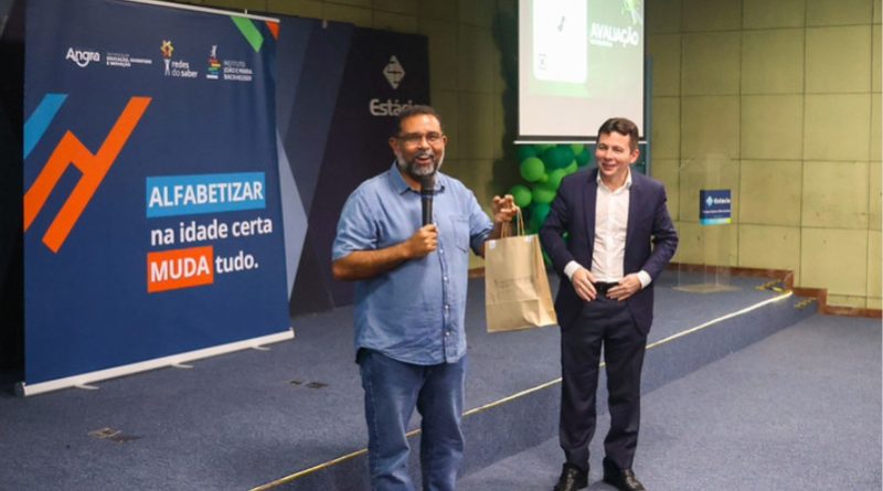 Prefeitura Angra dos Reis reúne diretores para fortalecer a alfabetização na idade certa