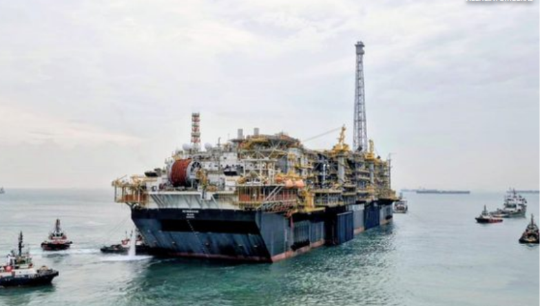 Participação de petroleiras estatais cresce no mundo e produção bate recorde no Brasil