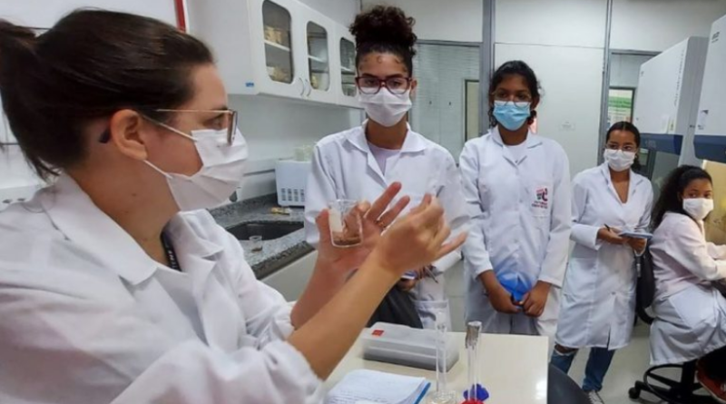 Programa Futuras Cientistas tem inscrições prorrogadas até 6 de novembro