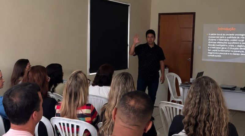 Itatiaia capacita profissionais de saúde bucal para atendimento a pacientes com câncer