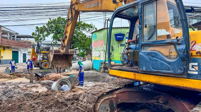 Prefeitura realiza obras de drenagem no bairro Jardim Meriti 