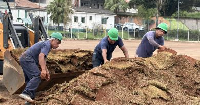 Itatiaia: Novo gramado começa a ser instalado no Estádio Municipal Antônio Corrêa