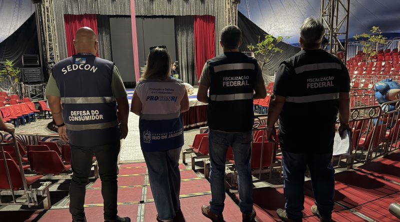 Parque de diversões é autuado durante fiscalização para o Dia das Crianças
