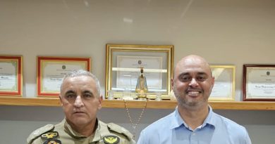 Prefeito Jonas Dico se reúne com comandante do Corpo de Bombeiros para discutir projetos e ações para Três Rios
