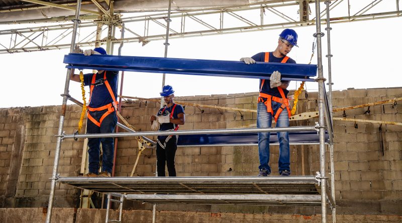 Governo do Rio oferece quase 290 vagas para cursos de qualificação profissional em áreas ligadas à economia do mar e ao setor offshore