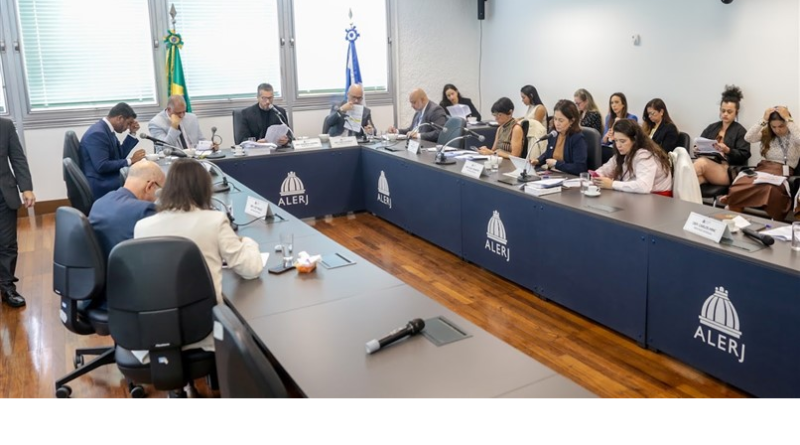 Projeto que cria delegacia especial de proteção animal é aprovado na CCJ da ALERJ e retorna ao plenário