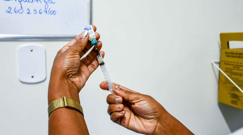 Resende amplia vacinação contra pneumococo com chegada da pneumo 20 para idosos a partir de 85 anos