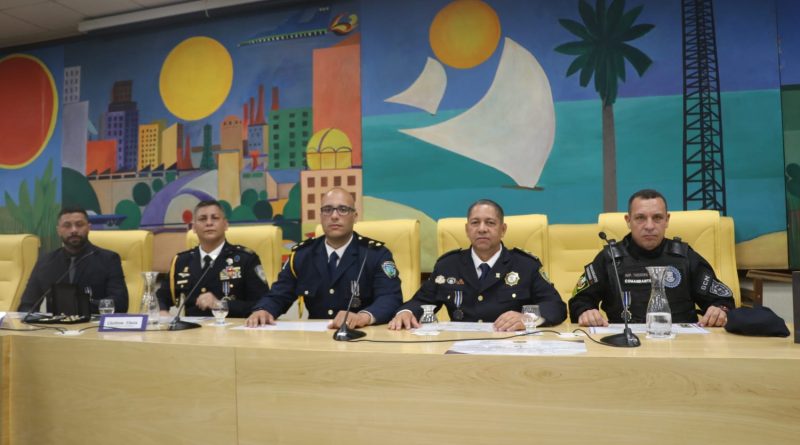 Campos: Comandante da Guarda recebe a Medalha Mérito GCMs do Brasil