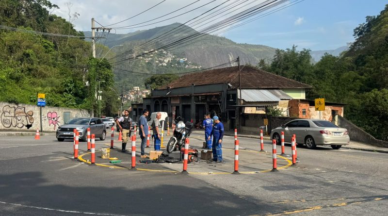 Prefeitura de Petrópolis inicia sinalização da Rotatória do Carangola
