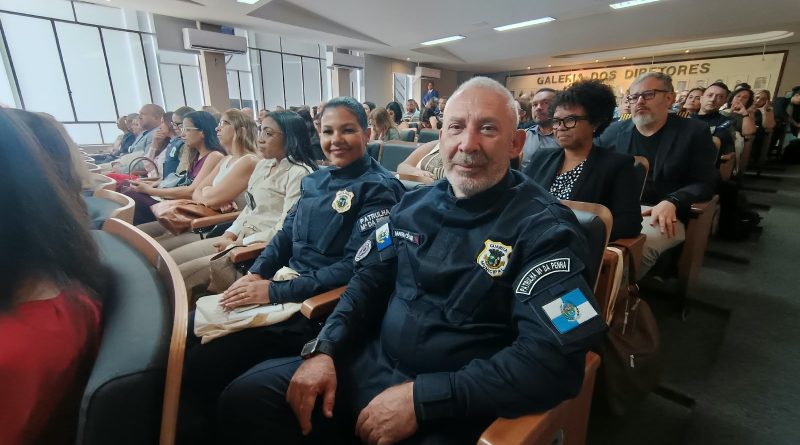 São Pedro da Aldeia participa de celebração pelos 40 anos da Delegacia da Mulher do Rio de Janeiro