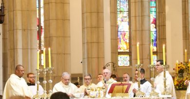 Prefeitura de Petrópolis participa da primeira missa solene à São Pedro de Alcântara, após instituição de feriado municipal