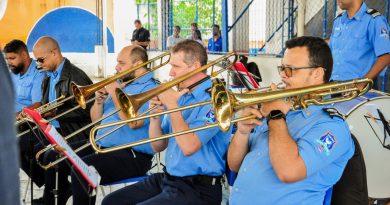 Itaboraí: Ronda musical leva música e diversão a alunos de escola municipal
