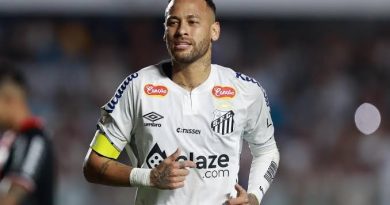 Santos vê Neymar feliz e adota otimismo sobre renovação até 2027