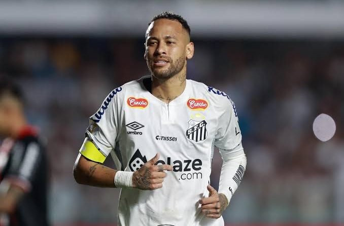 Santos vê Neymar feliz e adota otimismo sobre renovação até 2027