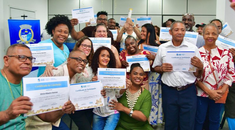Padaria Escola forma a quarta turma em Belford Roxo