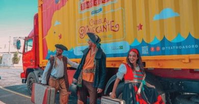 Mais de 300 pessoas participam de apresentação teatral do Caixola Navegante em Japeri