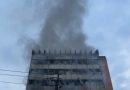 Incêndio atinge prédio com mais de 100 famílias no Rio Comprido