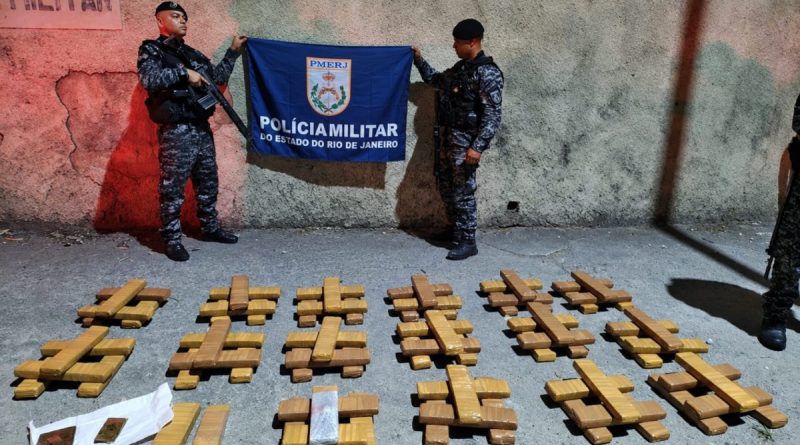 Criminoso é preso com grande quantidade de drogas em Manguinhos