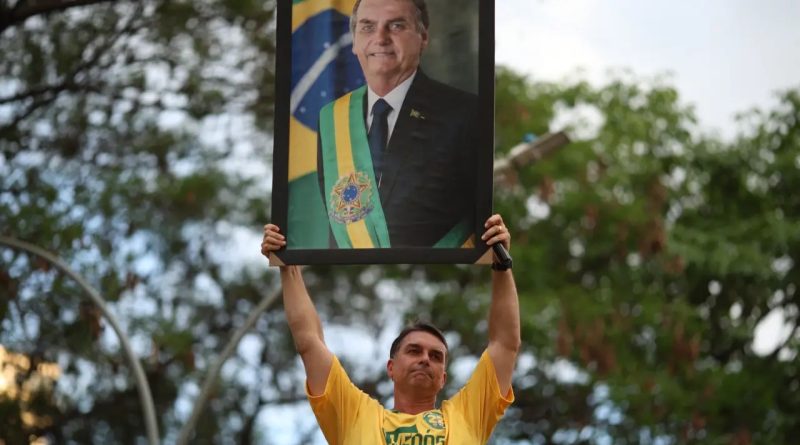 Moraes libera visitas de Flávio a Bolsonaro após 90 dias de proibição