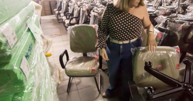 Prefeitura de Teresópolis entrega novos mobiliários, eletrodomésticos e utensílios de cozinha para creches e escolas da Rede Municipal