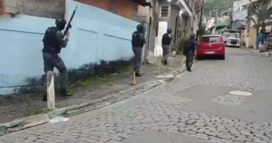 PM realiza operações em diferentes comunidades do Rio