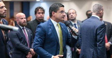 Aprovada prioridade em filas de atendimento para pessoas com espondilite anquilosante
