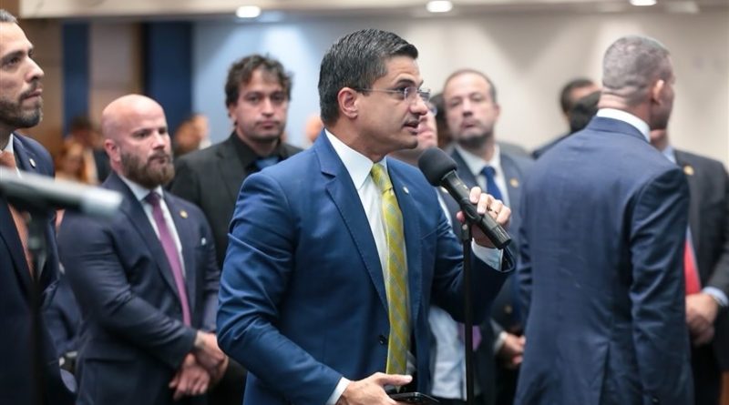 Aprovada prioridade em filas de atendimento para pessoas com espondilite anquilosante